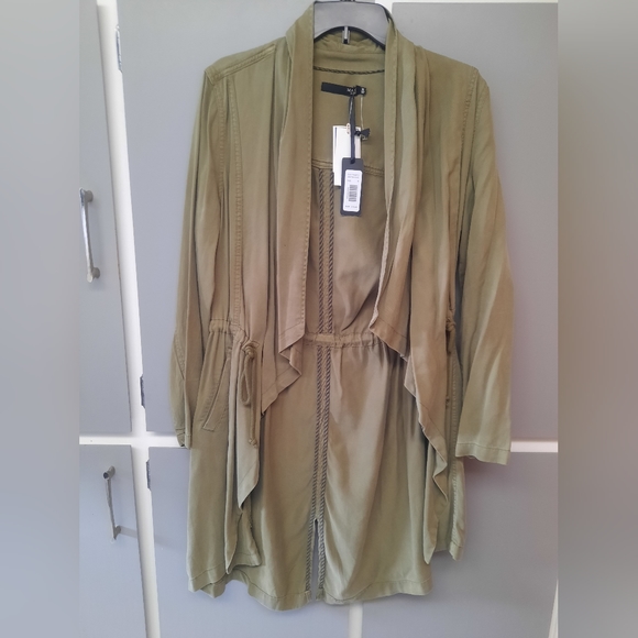 Light weight spring/fall Jacket - Picture 3 of 5